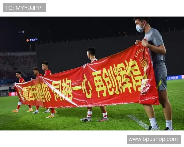 足球明星罹患癌症引发关注球迷们为其送上祝福与支持 足球明星罹患癌症引发关注球迷们为其送上祝福与支持